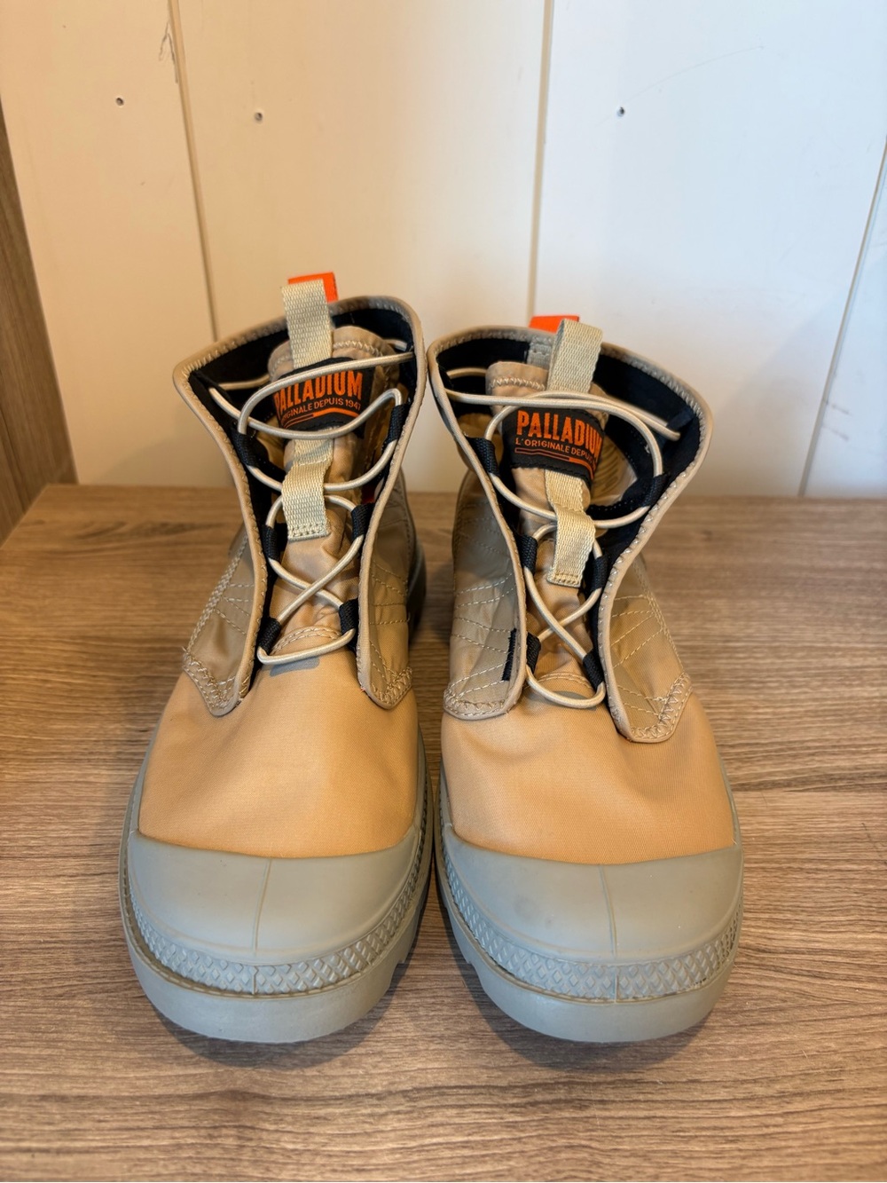 Palladium Pampa Travel Lite Unisex Lace Up Nylon Ankle, Beige, Size W8/M 6.5